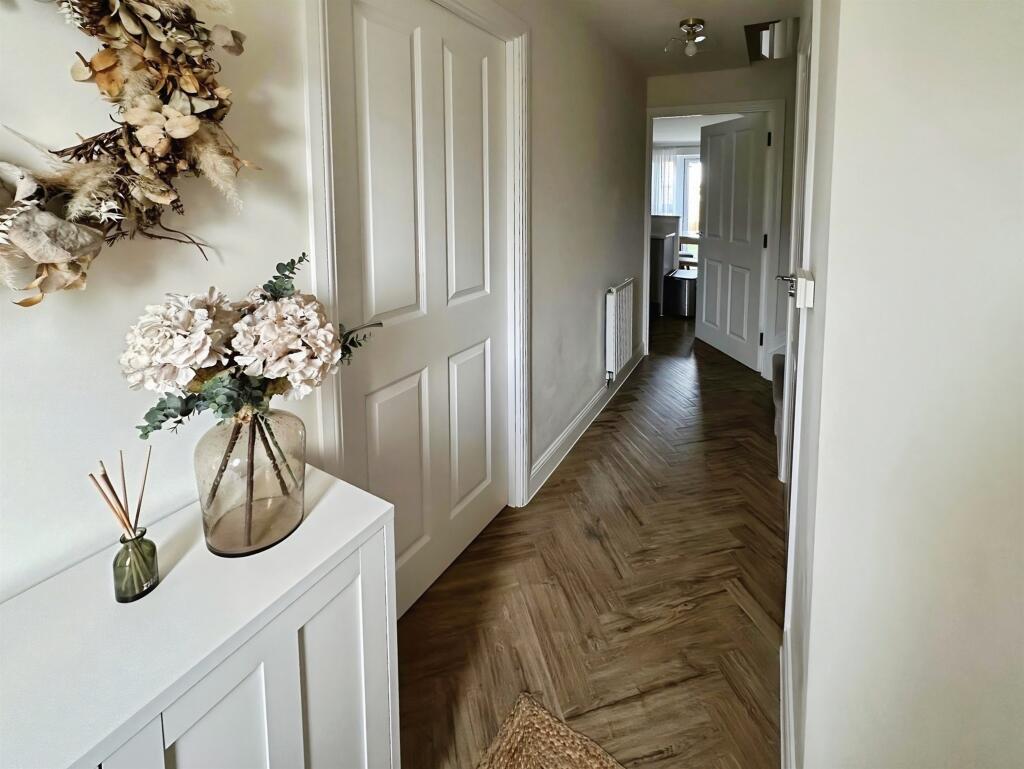 House in Mansfield, Warsop - More