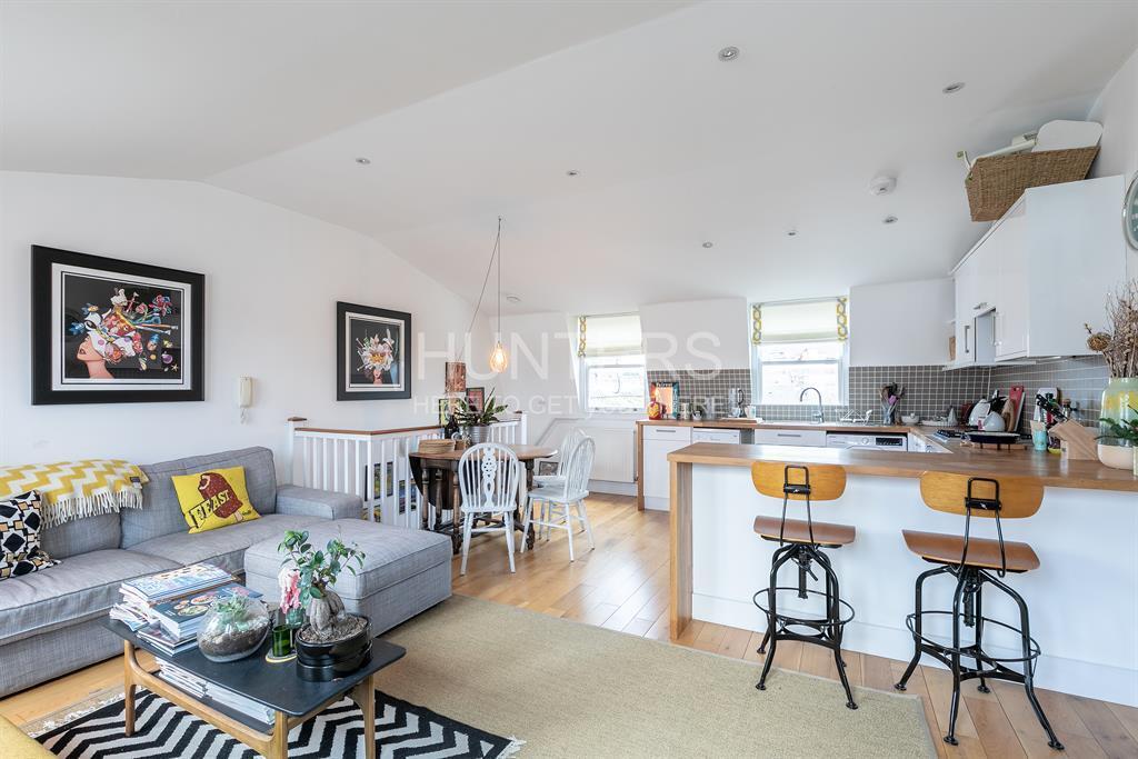 Apartment in London - View 2