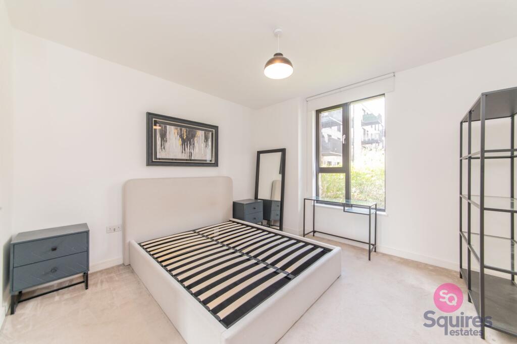 Apartment in London - View 5
