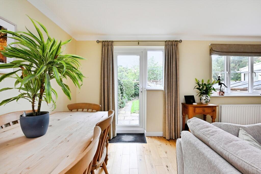 House in Chichester, Midhurst - View 4