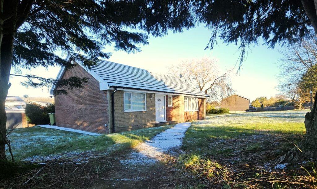 Main image of property: 9 Erskine Close, Ladybridge, Bolton, BL3 4UG