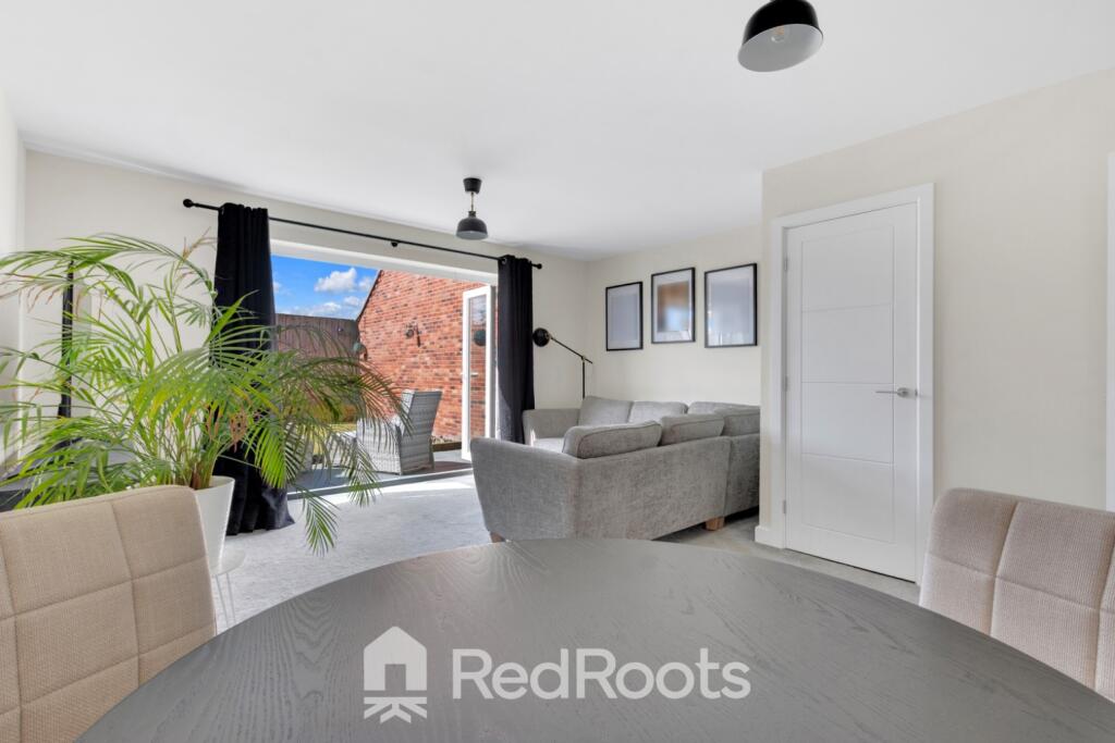 House in Doncaster, Barnby Dun with Kirk Sandall - View 2