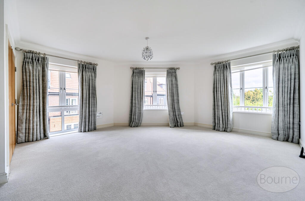 Apartment in Guildford - More