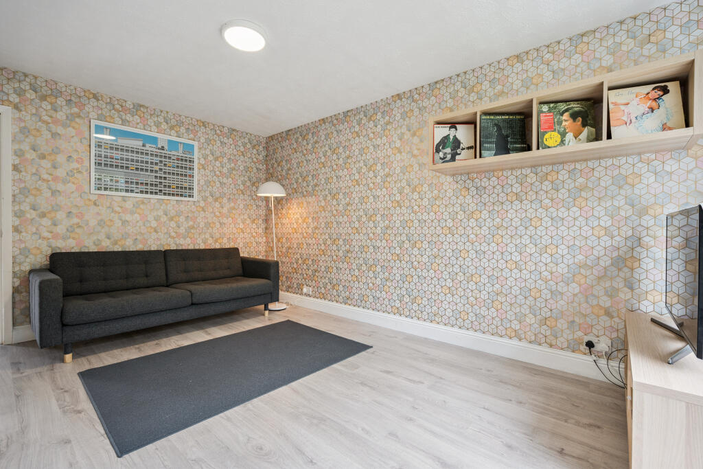 House in Glasgow, East Renfrewshire - View 4
