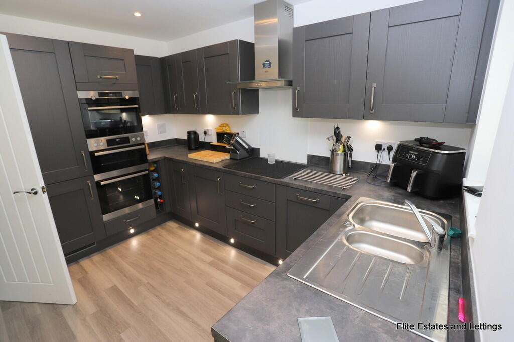 Wheatley Close, Bowburn photo 3