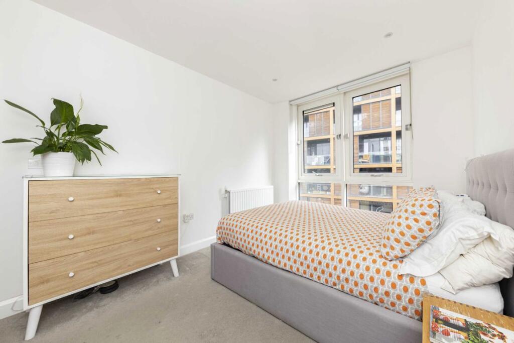 Apartment in London - More
