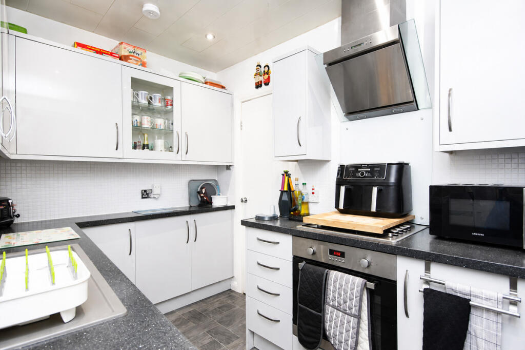 Apartment in Airdrie, Whinhall - More