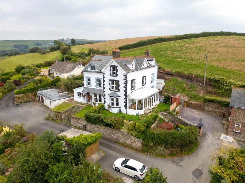 Main image of property: Hillsborough, Landcross, Bideford