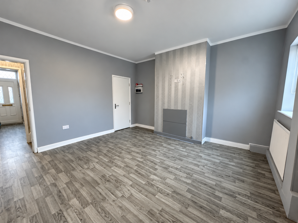 House in Wakefield - View 2