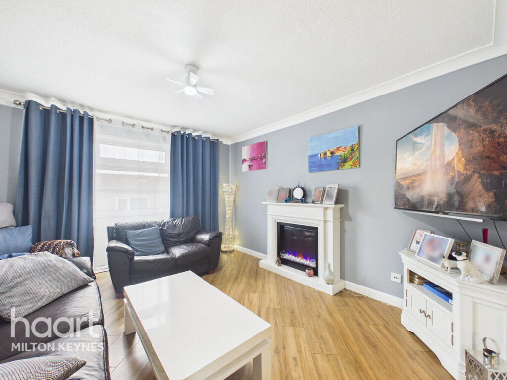 House in Milton Keynes, Stacey Bushes, Wolverton and Greenleys - View 4