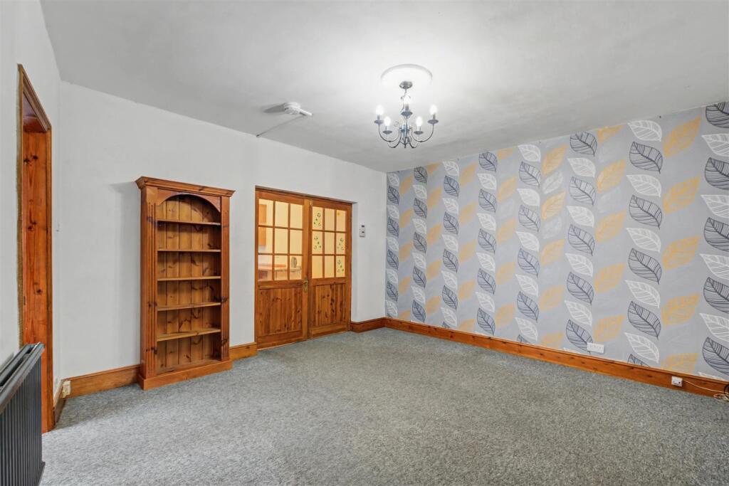Worrall Avenue, Arnold, Nottingham - View 3