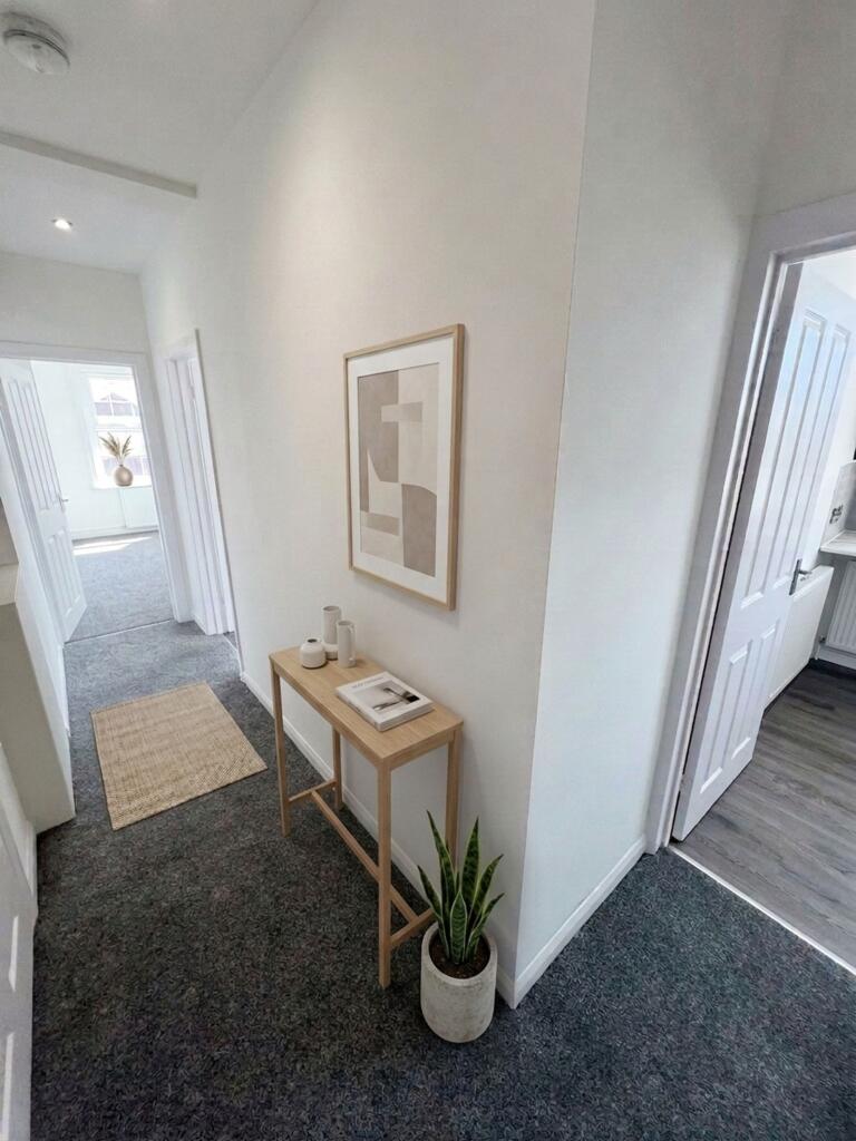 Apartment in Bournemouth, Moordown - More