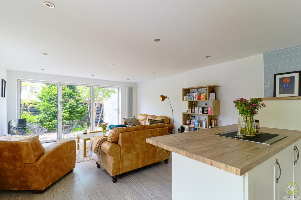 40 The Hawthorns, East Boldon photo 2