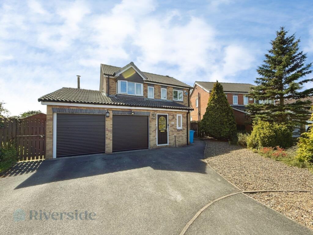 Main image of property: Pilots Way, Hull