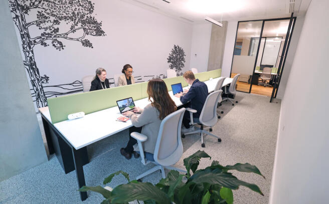 8 Person Office