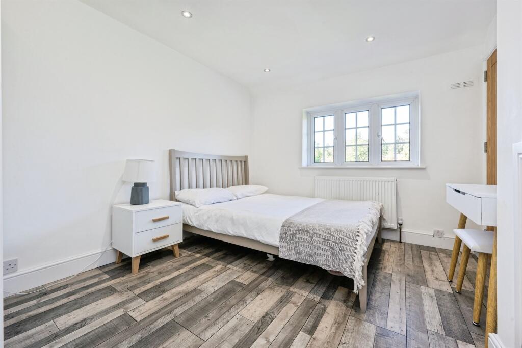 Additional image 18 of Manor Road, London Colney, St. Albans