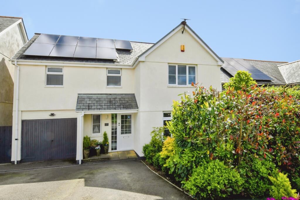 4-bed detached on St. Andrews Close Sutcombe, Holsworthy, EX22, £365,000