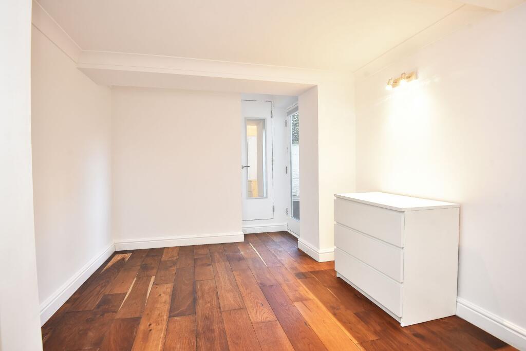 Apartment in Harrogate - View 4