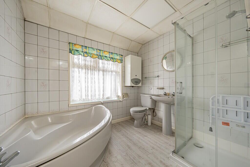 House in London - View 3