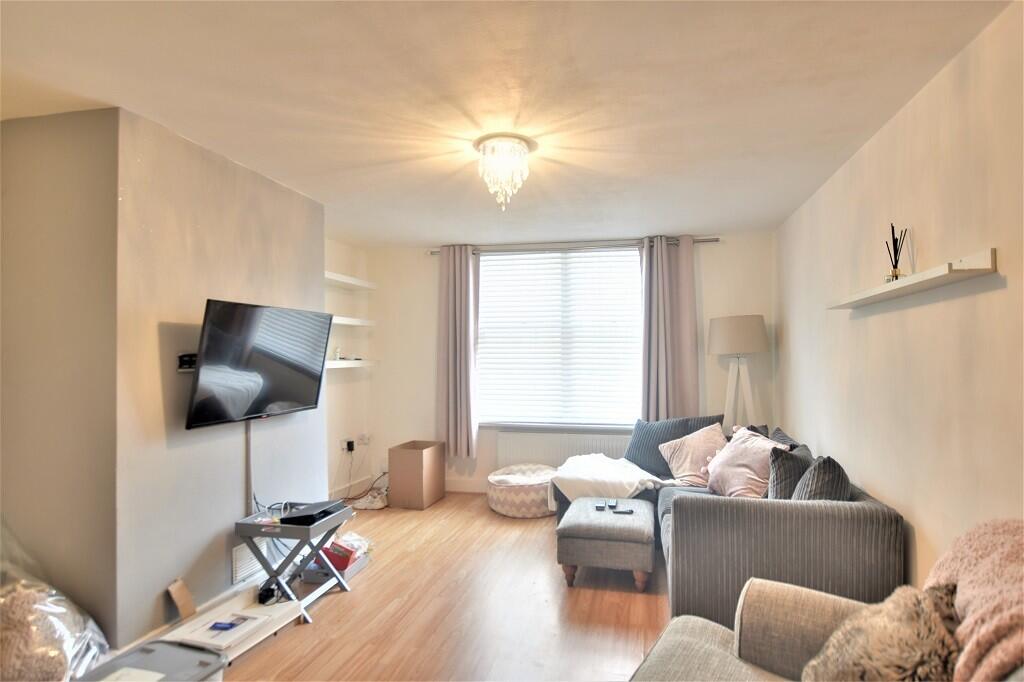 Apartment in Chelmsford - View 2