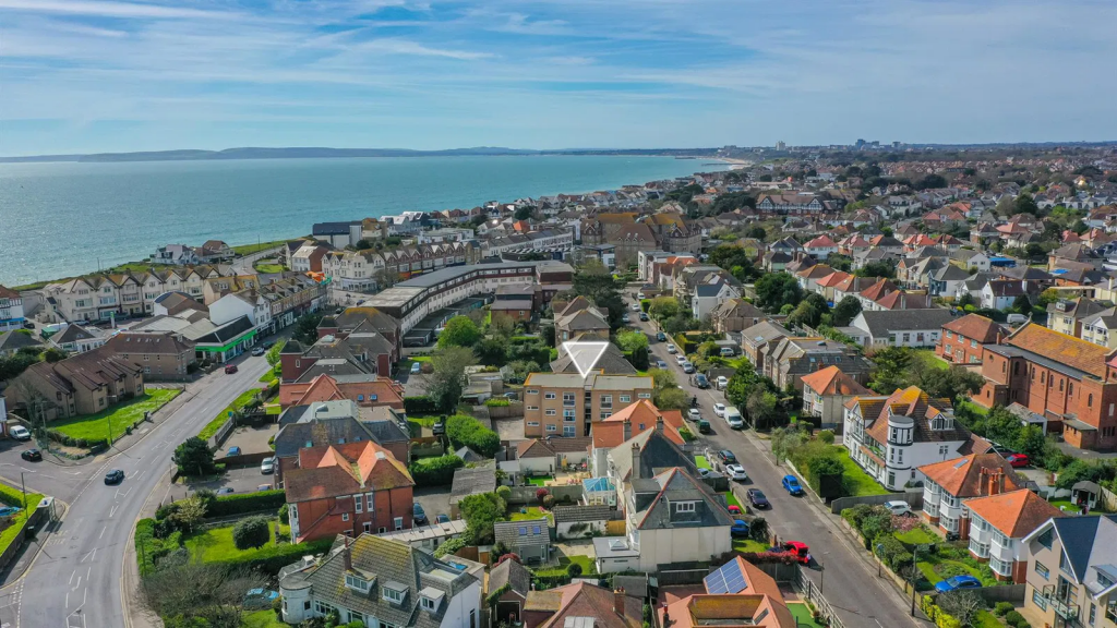 Main image of property: Twynham Road, Bournemouth, BH6 3EZ