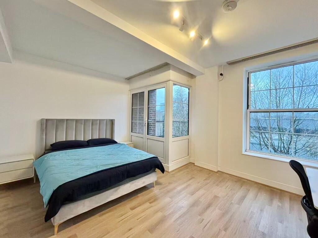 Main image of property: Eversholt Street, London, NW1