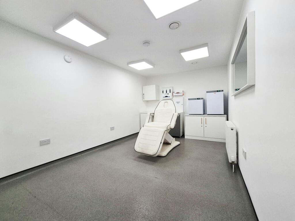 room1.jpg