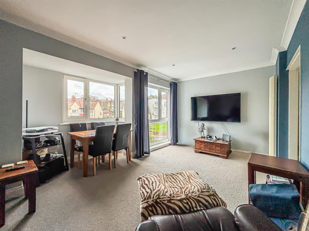 Main image of property: Waters Edge, Shorefield Road, Westcliff-on-Sea
