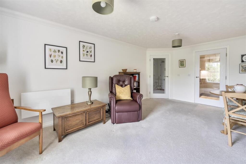 Watling Lodge, Towcester, Northamptonshire photo 4