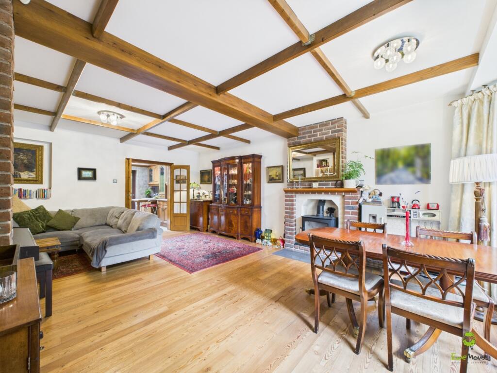 House in London, Royal Borough of Greenwich - View 2