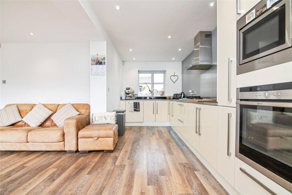 Additional image 9 of Johnsons Grove, Oldbury, West Midlands, B68
