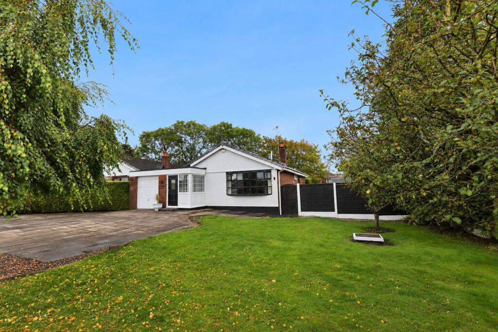 Tarleton Close, Bury, BL8 2HG photo 3