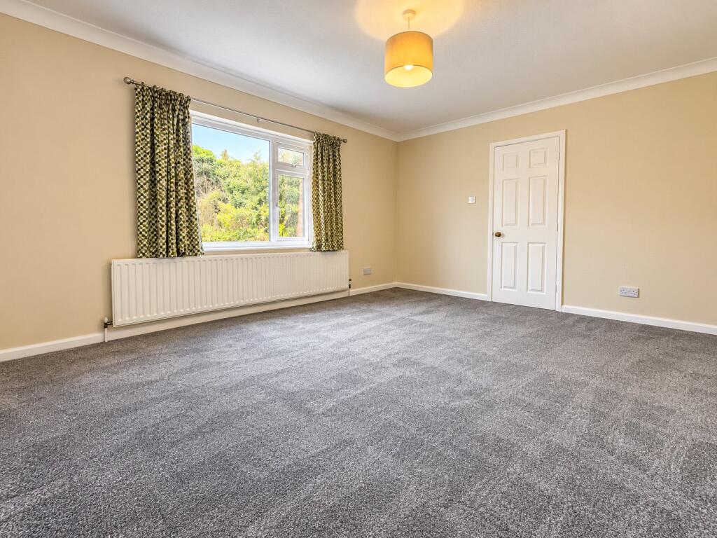 House in Ulrome, East Riding of Yorkshire - View 4