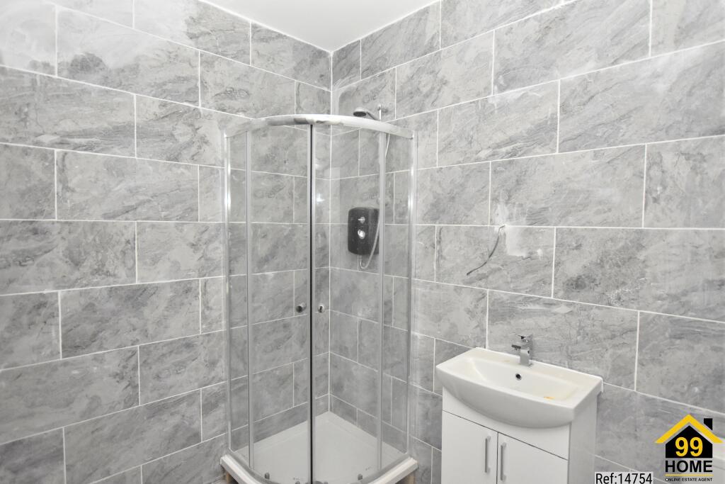 Apartment in Bolton, The Haulgh - More