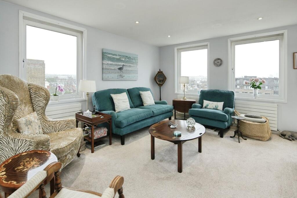 Apartment in Brighton - View 5