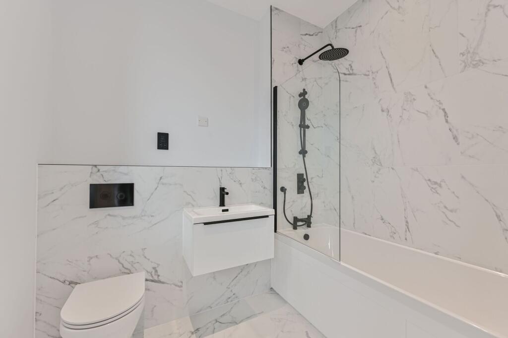 Apartment in London - More