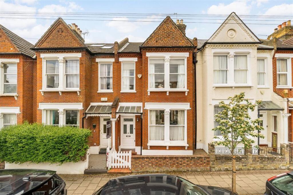 Main image of property: Gaskarth Road, Balham