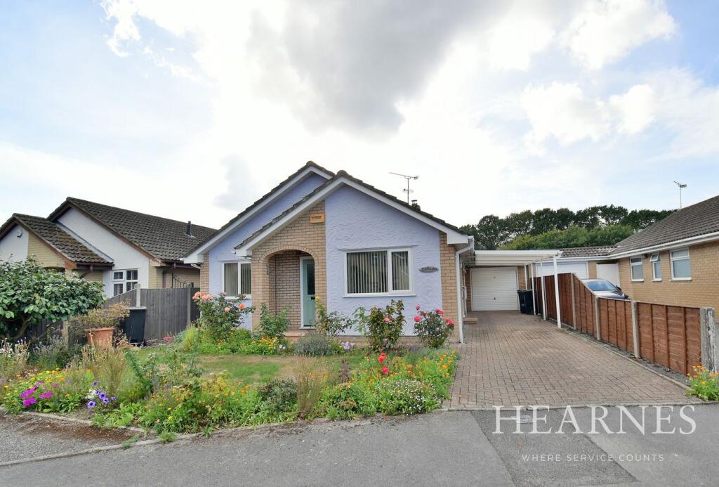 Albany Drive, Three Legged Cross, Wimborne, BH21
