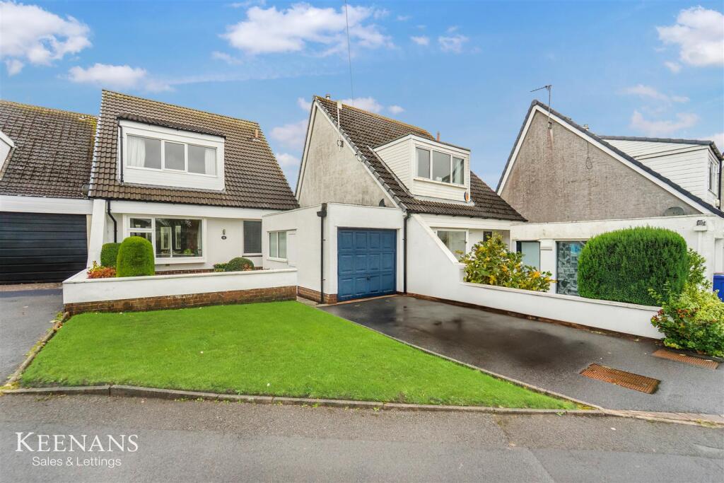 3-bed detached on Highfield Close, Oswaldtwistle, Accrington, £249,950