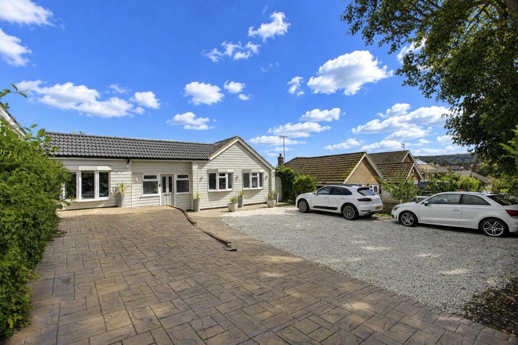Main image of property: Christchurch Road, Tring