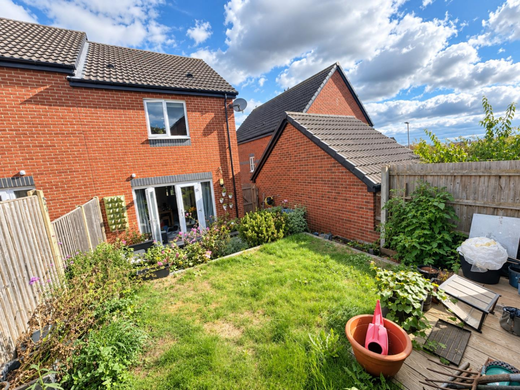 House in Warwick, Whitnash - View 4