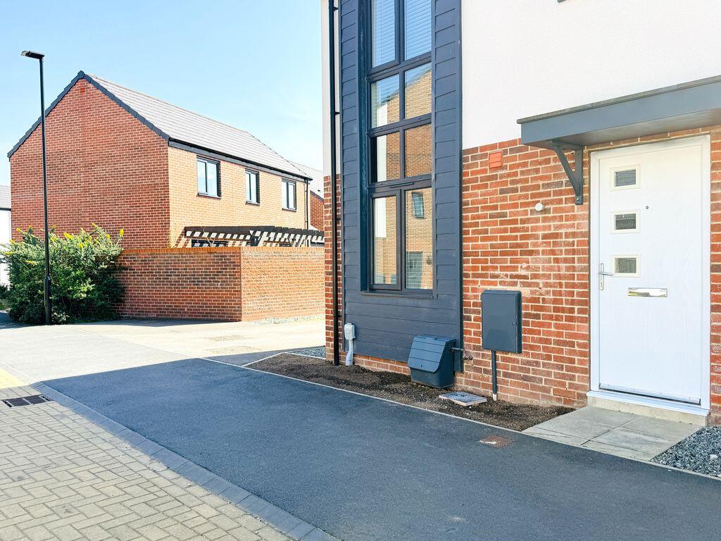 Risedale Drive, Fulford York YO19 4AJ photo 2