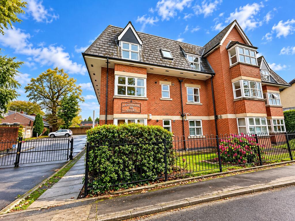 Apartment in Preston, Nooklands, Fulwood - View 2