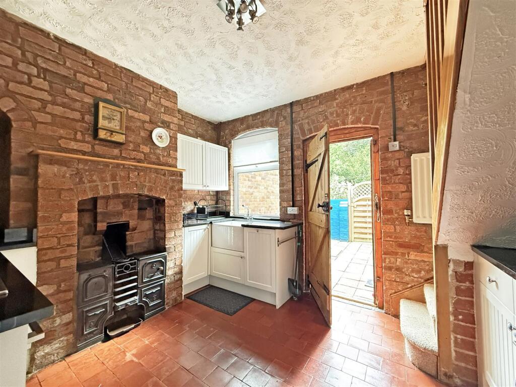House in Shrewsbury, Shropshire - View 2