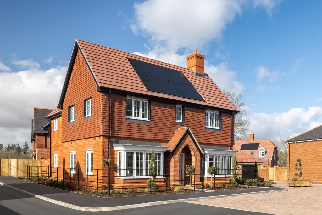 Main image of property: Knightwood Chase,
Fordingbridge,
SP6 1JW