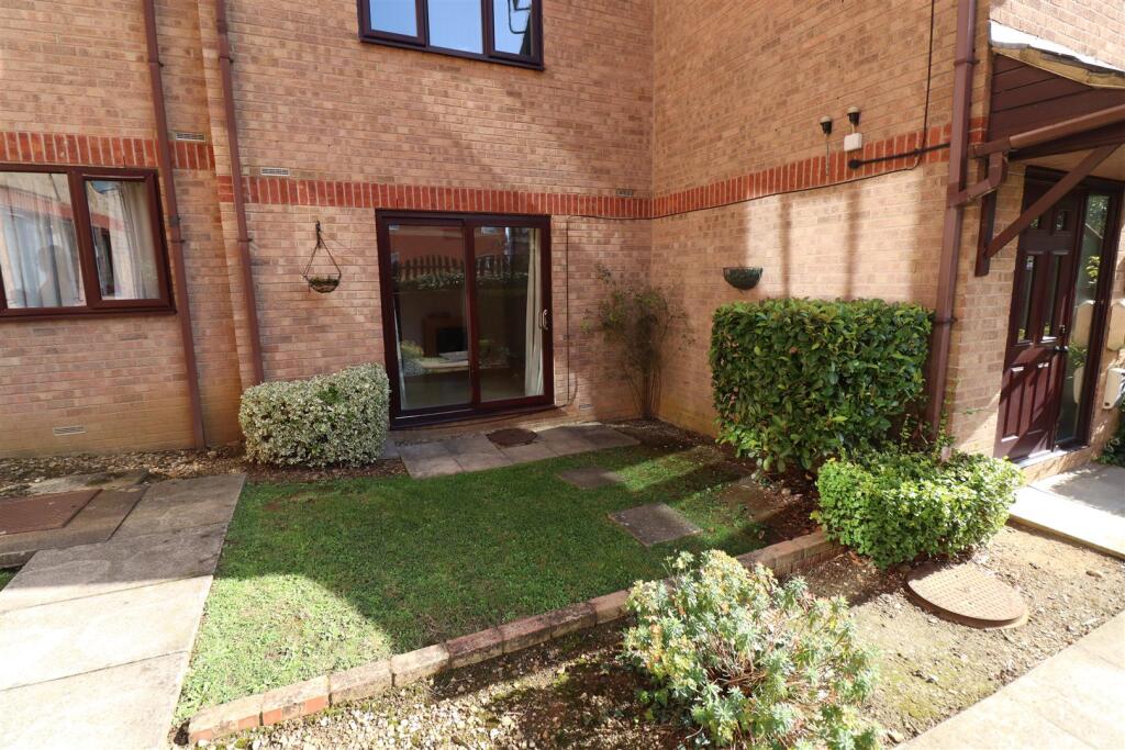 Main image of property: Victoria Court, North Street, NN10