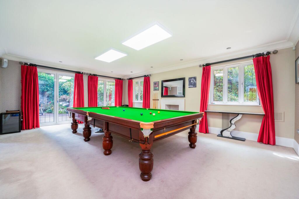 House in Hemel Hempstead, Beaconsfield - More