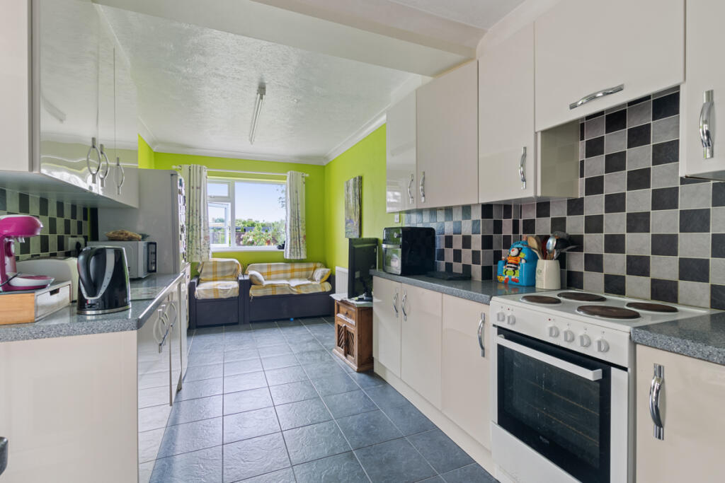 Sandymount Close, Bognor Regis, West Sussex - View 2
