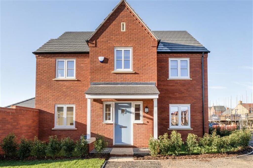 Main image of property: 4 bedroom Semi Detached House in Old Village End, Upton, Northampton