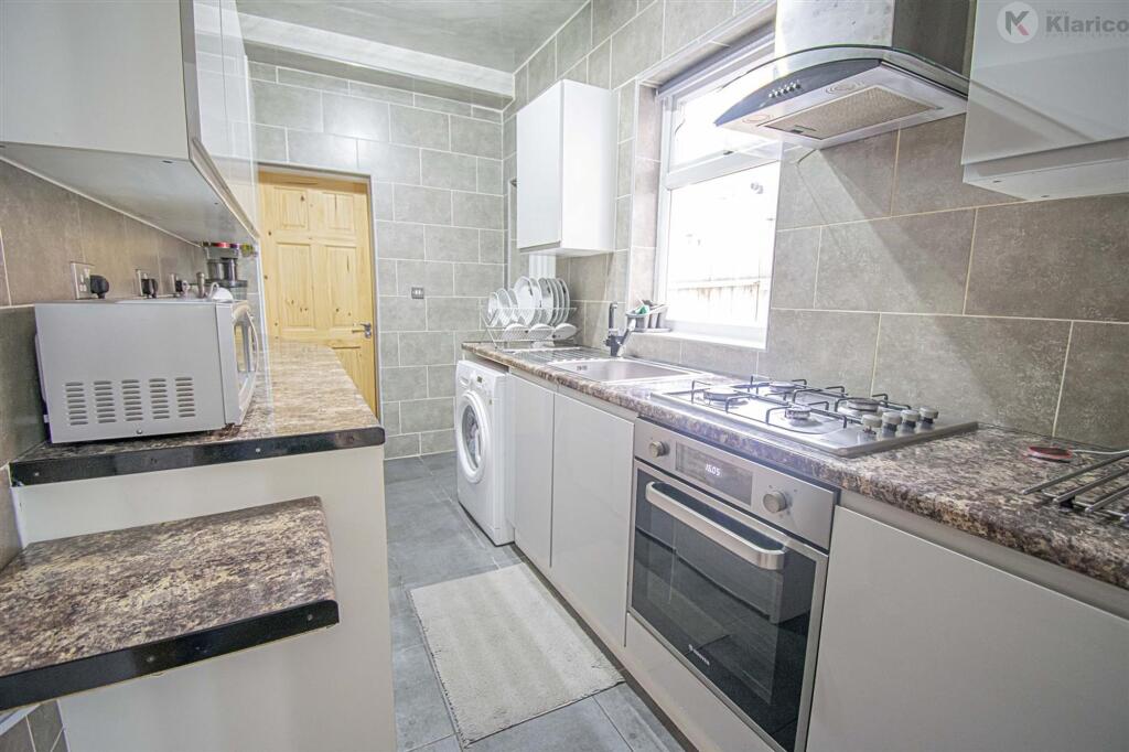 Solihull Road, Sparkhill, B11 photo 5